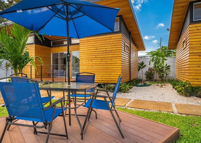 Macondo 4 - Estrella De Fuego Hotel